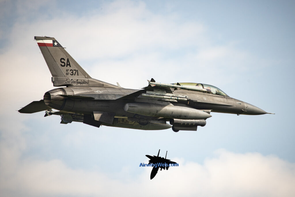 149th FW F-16D doing low approaches